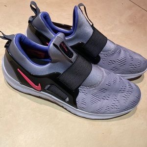 Women’s Nikes Brand New size 11